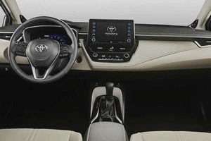 Новая Toyota Corolla появится в продаже в начале 2019 года (Toyota Corolla, имеет объём, имеет объём литра) Новая Toyota Corolla появится в продаже в начале 2019 года
