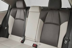 Новая Toyota Corolla появится в продаже в начале 2019 года (Toyota Corolla, имеет объём, имеет объём литра) Новая Toyota Corolla появится в продаже в начале 2019 года
