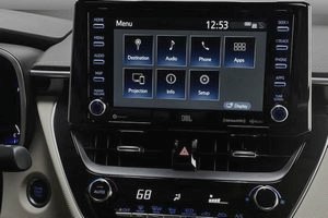 Новая Toyota Corolla появится в продаже в начале 2019 года (Toyota Corolla, имеет объём, имеет объём литра) Новая Toyota Corolla появится в продаже в начале 2019 года