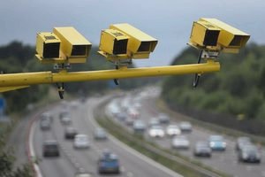 За нарушение ПДД будут карать более жестоко («Безопасные качественные, «Безопасные качественные дороги», Дмитрий Медведев) За нарушение ПДД будут карать более жестоко