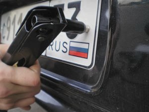 Что делать, если украли номера? (номерных знаков, владельцев красивых, если машина, если машина принадлежит) Что делать, если украли номера?
